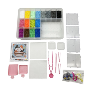 Niet-toxische plastic strijkparels speelgoedset 40000 stuks 16 kleuren grid doos Perler <span class=keywords><strong>kralen</strong></span> 2,6 mm met pegboard en accessoires tas - Product Image 4