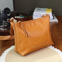Sac à bandoulière pour femme en cuir de vachette pleine fleur tanné végétal, avec fermeture éclair et détails cousus, sac à main décontracté et tendance