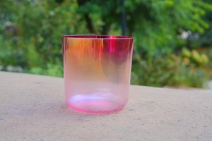 Cuenco de Cristal de Cuarzo Rosa Alquímico Profesional, Cuenco de Percusión con Infusión de Meteorito para Meditación Profunda y Sanación Sonora - Product Image 4