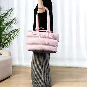 Wholesale Custom Logo Fabric Women's Puffy Quilted Shoulder <strong>Bag</strong> Puffy Shopping <strong>Bag</strong> Quilted Big Tote Carry <strong>Bag</strong> - Product Image 2