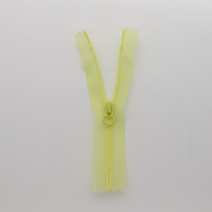 Fermeture à glissière YKK personnalisée promotionnelle nouvelle fermeture à glissière séparée en plastique Nylon de longueur personnalisée pour vêtements - Product Image 2