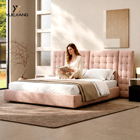 Engelsflügel-förmiges Stauraumbett, weich gepolstertes Plattformbett, geräuscharme Holzlattenbasis, luxuriöses italienisches Minimalismus-Hauptschlafzimmerbett