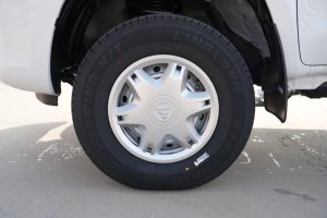 New Classic-Style Foton Tunland G7 Mini <strong>Truck</strong> 4X4 Euro3 Diesel Van Rear Camera Touch Screen Automatic AC 1-10t Load <=5000kg GVW - Product Image 6