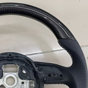 Volante de Cuero y Fibra de Carbono Negra para <span class=keywords><strong>Audi</strong></span> S1 S3 S4 S5 S6 S7 S8 A1 A3 <span class=keywords><strong>A4</strong></span> A5 A6 A7 B9 B8.5 B8 R8 TT TTRS TTS Q3 Q5 - Product Image 2