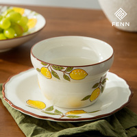 FENN Ensemble d'assiettes en porcelaine gaufrée peintes à la main rétro Plateau de service décoratif Ensemble d'assiettes à dîner en céramique à motif citron personnalisé