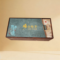 Boîte cadeau rigide de luxe de style livre, magnétique et personnalisable, avec inserts et finitions spéciales