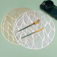 Décor de Table ajouré métal or chargeur assiettes tapis vinyle feuille tissée PVC napperons pour réception de mariage de vacances