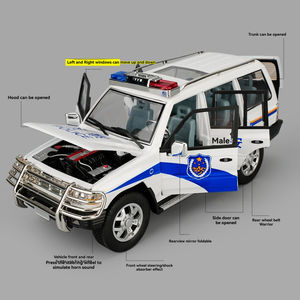 Modèle de <span class=keywords><strong>voiture</strong></span> en alliage Diecast 1:18 classiques Pajero avec son et lumière, portes ouvrables, jouet de collection, modèle de <span class=keywords><strong>voiture</strong></span> à collectionner - Product Image 3