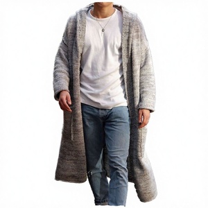 Pull-over tricoté mi-long ample pour homme, avec logo frontal, anti-boulochage, pour l'extérieur – Collection Hiver 2026 - Product Image 2