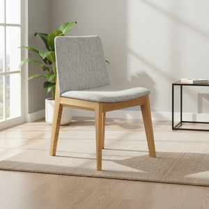 Chaise Aksa moderne en teck massif, rembourrée, offrant un confort et une élégance intemporelle, siège durable pour chambre, appartement, hôtel, salle à manger - Product Image 1