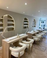 Table de manucure double moderne en bois massif avec éclairage LED, station de travail pour salon de manucure, design de salon de manucure avec collecteur de poussière