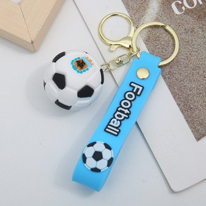 Llavero de Jugador de Fútbol de Dibujos Animados, Colgante de PVC Rosa con Diseño de Balón de Fútbol, Regalo de Recuerdo - Product Image 3