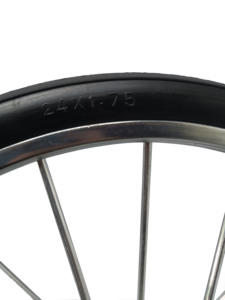 高品質 24X1-8.3 ブラック ノーパンク スチールスポーク リムホイール - 自転車、車椅子、レストラン、ホテル、フォークリフトに最適、特別価格 - Product Image 4
