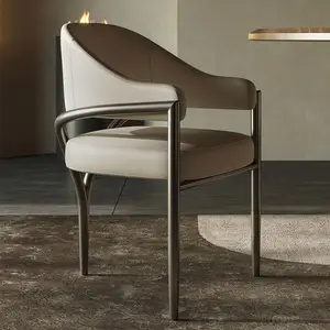 现代独特设计餐厅椅北美胡桃木实木带扶手脚凳餐椅