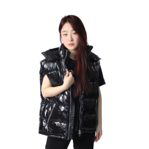 Gilet <span class=keywords><strong>matelassé</strong></span> <span class=keywords><strong>sans</strong></span> manches pour <span class=keywords><strong>femme</strong></span> de haute qualité, design moderne avec rembourrage respirant en tissu tissé - Product Image 1