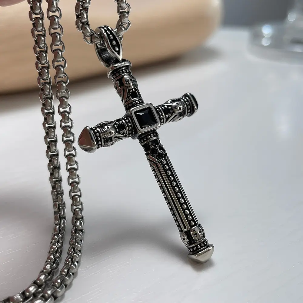Fashion Duty Accessory Cast Mold Stainless Steel PVD Vintage Plated Personality Punk Style Cross Pendant Men Necklace Jewelry