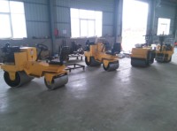Rodillo Vibratorio de Dos Tambores para Construcción, Motor de 6 HP, Fuerza Excitante de 28 KN