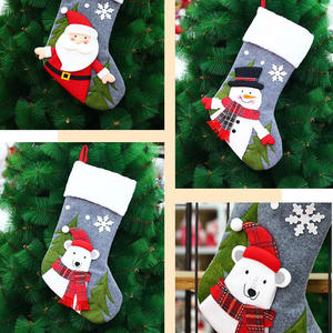 Venta al por mayor Santa muñeco de nieve adorno de Navidad gris personalizado calcetín de Navidad bolsa calcetín de Navidad para bordado - Product Image 6
