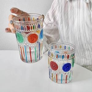 Vaso de vidrio retro con diseño de girasol pintado a mano, estilo INS, ideal para uso doméstico, para beber té de frutas o café. - Product Image 3