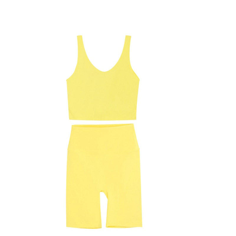 สีเหลือง