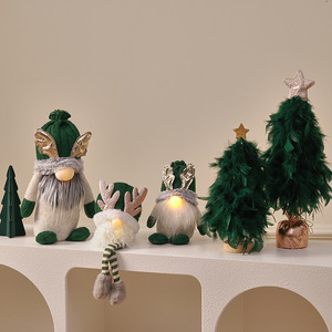 Muñeco de duende de Navidad sin rostro verde, regalos de Navidad, luces, decoraciones de escritorio, figurita, adorno de juguete para celebraciones de Navidad - Product Image 4