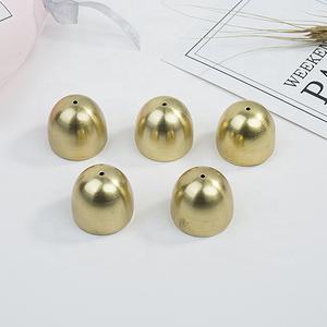 Cascabeles de Metal pequeños para árbol de Navidad, adornos artesanales de 28mm, decoración, regalo, carillones de viento - Product Image 6