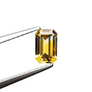 Diamant synthétique jaune fantaisie taillé émeraude, percé au laser, pour la fabrication de bijoux JURA JEWELS D005 Certifié IGI - Product Image 2