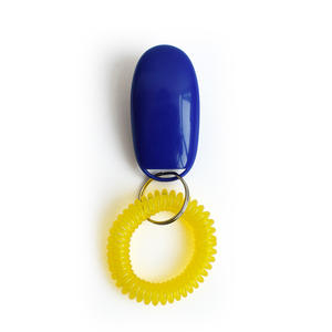 <span class=keywords><strong>Clicker</strong></span> de entrenamiento de perros de plástico para mascotas <span class=keywords><strong>Clicker</strong></span> de perro de logotipo personalizado de varios colores barato con correa - Product Image 6