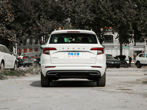 2023 EN STOCK <span class=keywords><strong>precio</strong></span> bajo envío rápido <span class=keywords><strong>coche</strong></span> de gasolina <span class=keywords><strong>Skoda</strong></span> <span class=keywords><strong>KAROQ</strong></span> chino Mini coches de gasolina coches usados para la venta Suv - Product Image 4