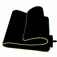Tapis de clavier de jeu sans fil chauffant imprimé numérique RVB XL OEM éclairage LED rougeoyant mousse de caoutchouc grand tapis de jeu produit en stock
