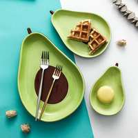Vaisselle en céramique multi-pièces, style influenceur, thème fruité, peinte à la main, compatible micro-ondes : Assiettes Fraise, Citron, Avocat
