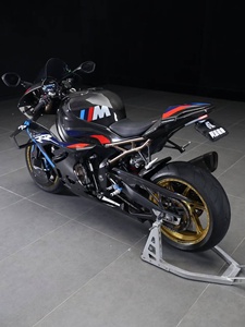 Motocicleta <span class=keywords><strong>BMW</strong></span> S 1000 <span class=keywords><strong>RR</strong></span> Versión <span class=keywords><strong>M</strong></span> Modificada para Pista, de Alto Rendimiento y Carreras - Product Image 1