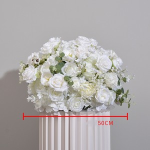 Nouvelle Boule de roses artificielles brodées pour la décoration de table de mariage, les propositions de mariage, les expositions et comme fleur de guidage - Product Image 5
