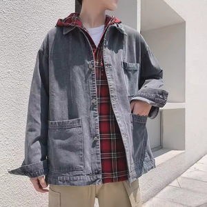 เสื้อโค้ทผ้ายีนส์สำหรับผู้ชายเสื้อแจ็กเก็ตใส่ทำงานยอดนิยมทรงหลวมเทรนด์เสื้อโค้ทแจ็คเก็ตบอมเบอร์พิมพ์ลายกันลม2023งาน OEM ตามสั่ง - Product Image 5