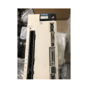 ไดรฟ์ SGD7S-5R5A20A - Product Image 1