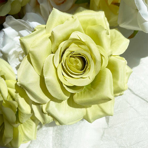 Arreglo Floral para Boda, Simulación de Rosas de Seda de 3 Cabezas, Flores Artificiales al por Mayor para el Día de San Valentín, Decoración del Hogar para Bodas - Product Image 4