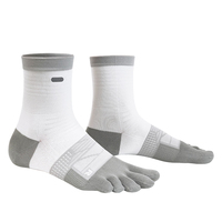 Chaussettes de sport Crew à cinq doigts respirantes antidérapantes en graphène antibactérien Design de logo corporel