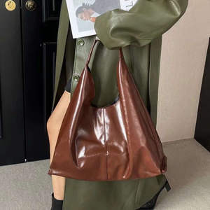 Wholesale minimalist shoulder bag for women, fashionable and soft synthetic leather, simple shoulder bag for women - Product Image 5