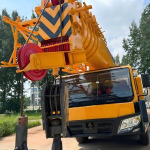 Grúa de Elevación Usada y Reacondicionada de 90 Toneladas QY90 con PLC y Caja de Cambios para Manejo de Materiales - Product Image 5