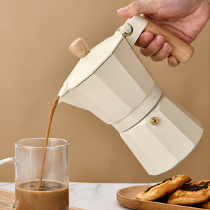 Vente chaude Cafetière à expresso en aluminium Moka Pot pour la maison Café commercial Accessoires de préparation du café réutilisables Vente en gros - Product Image 4
