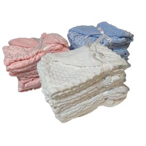 Couverture pour bébé nouveau-né douce et confortable en <span class=keywords><strong>polaire</strong></span> polyester tricotée double couche écologique avec pompon - Product Image 1