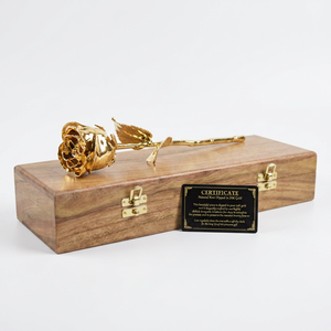 Rose naturelle véritable trempée dans l'or 24 carats avec boîte en bois pour les cadeaux de mariage, d'anniversaire, de Saint-Valentin, de Noël, de la fête des pères - Product Image 2