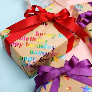 Venta al por mayor de alta calidad 80g 43*300cm Color de cumpleaños y papel de embalaje dorado papel de regalo - Product Image 3