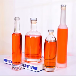 Bouteilles <span class=keywords><strong>de</strong></span> Jus Pressé à Froid, <span class=keywords><strong>de</strong></span> Vin et <span class=keywords><strong>de</strong></span> Boissons Pétillantes en Verre Transparent ou Dépoli <span class=keywords><strong>de</strong></span> Qualité Supérieure – 375 ml, 500 ml, 6 oz - Product Image 1