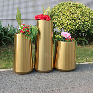 Pots de fleurs circulaires en acier inoxydable chromés, jardinières d'extérieur, design moderne minimaliste - Product Image 2