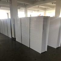 Chaise pliante en résine blanche pour événements, empilable, rembourrée, portable, en plastique, pour location extérieure et fêtes