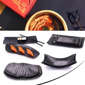 餐厅餐具11.5英寸便宜的黑色哑光矩形三聚氰胺寿司盘 - Product Image 3
