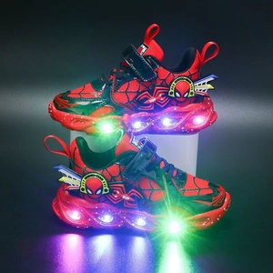 Nouveau modèle 2025 – Chaussures lumineuses en maille pour garçons avec semelles antidérapantes souples pour le sport, chaussures de loisirs respirantes de haute qualité pour enfants - Product Image 1