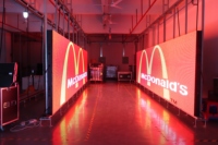 Écran LED géant 20 pouces super lumineux, panneau d'affichage led pour la publicité, service frontal Huidu, panneau d'affichage
