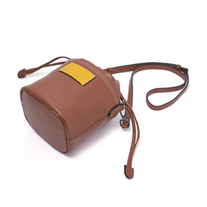 Nuevo Bolso Tipo Hobo de Cuero Genuino con Cordón, Bolso Tipo Cubo para Mujer, Versátil, Bandolera, para Uso Diario - Product Image 4